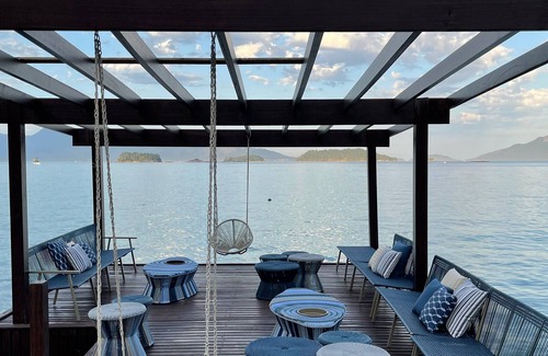 Japuiba House | House standing on the sand with spectacular view