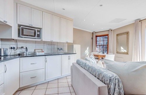 Northcliff House | House Sunbeam GuestHouse