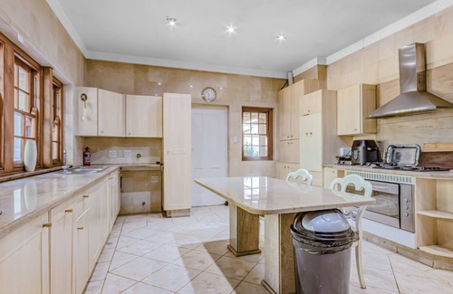 Northcliff House | House Sunbeam GuestHouse