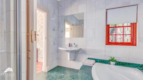 Northcliff House | House Sunbeam GuestHouse