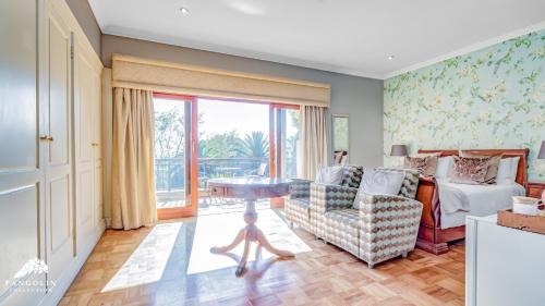 Northcliff House | House Sunbeam GuestHouse