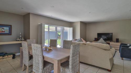 Great Brak River House | House Susan Pardew Hersham