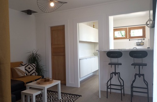 Chorges House | House T2 in Chorges center, quiet, garden, air conditioning