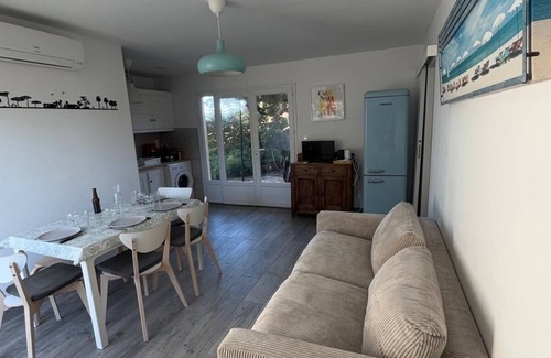 La Capte House | house T3 "LE ZEF" direct access to the sea - completely renovated - only happiness