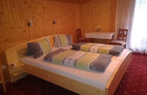 Grosskirchheim Other | House Taurer - quiet double room