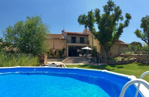 Pradena Cottage | House the three walnuts