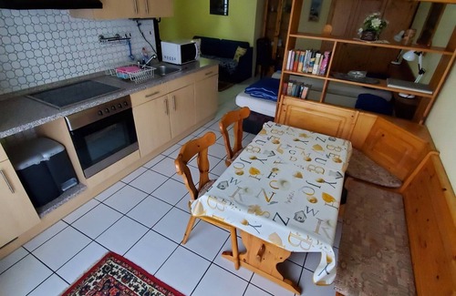 Wernborn House | House 'U', for 10 - 15 people, 25km to Frankfurt / M - North