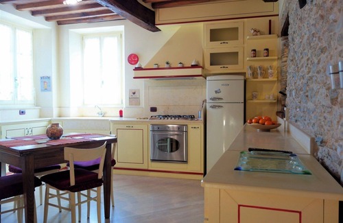 Querceta House | House Versilia Luca e Giada, 5 km from the sea!