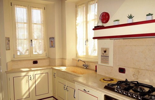 Querceta House | House Versilia Luca e Giada, 5 km from the sea!