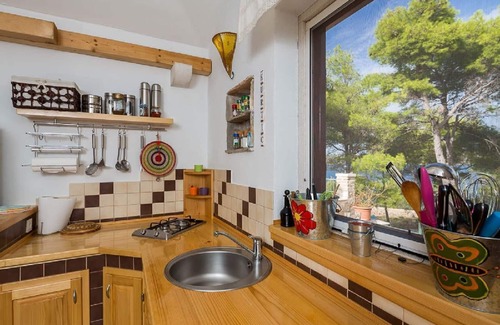 Cove Makarac (Milna) House | House Vesna Kupinova (46801-K1) - Milna - island Brac