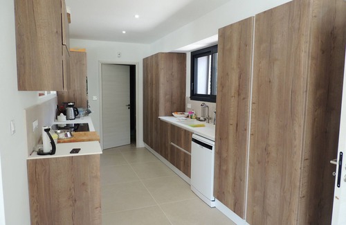L'Isle-sur-la-Sorgue Villa | House/Villa - ISLE SUR LA SORGUE