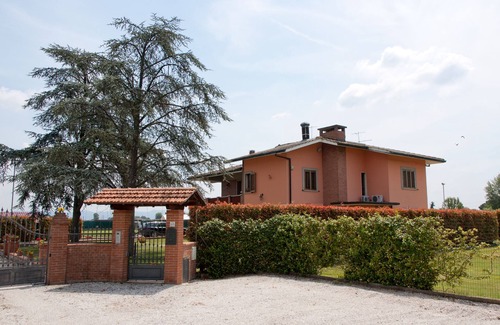Altopascio Apartment | house/villa - Altopascio