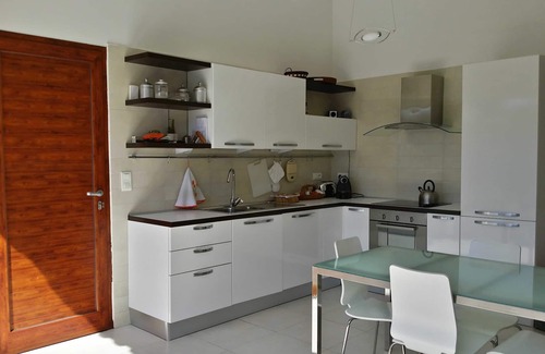 Bonifacio Villa | House /Villa - BonifacioHouse with garden