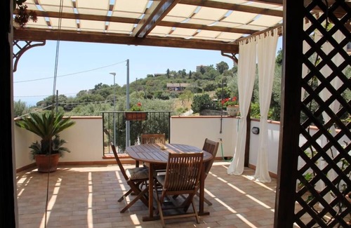 Aci Catena House | House/Villa - Catania