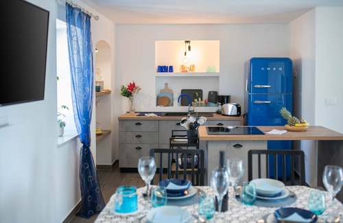 Fiorini House | House Villa Caterina with pool