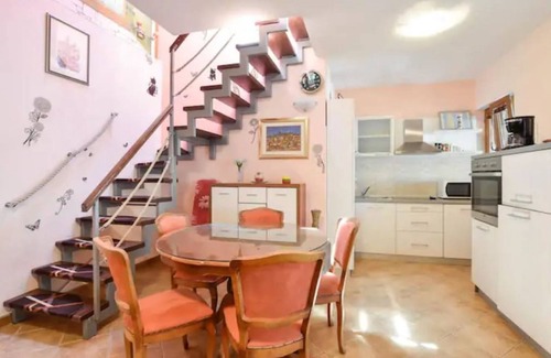 Dol House | House Villa Dore (91831-K1) - Skrip