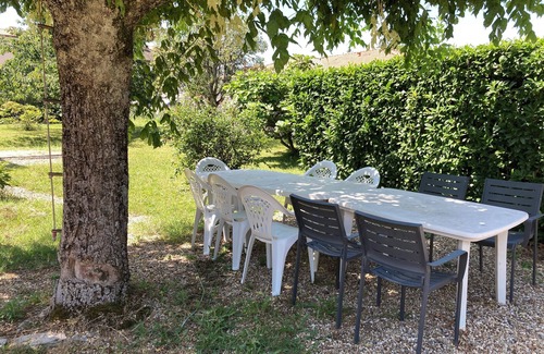 Gleize House | House Villefranche-sur-Saône sleeps 10 half city, half country