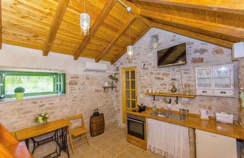 Kneza House | House Vinko (53891-K1) - Račišće