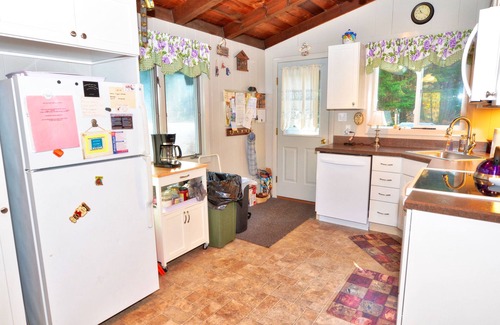 Eidelweiss Village House | House w/Central A/C, Fire Pit, Short Walk to Beach - Canoe & Kayak Provided