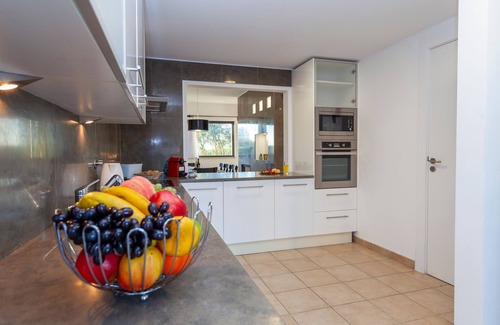 Vale de Santa Maria Ski Chalet | House w/Pool, Sea View & BBQ – Albufeira