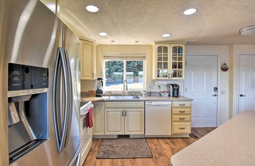 Wasco County House | House w/Private Deck on the Rock Creek Reservoir!