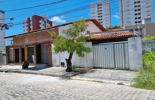 Aeroclube House | House with excellent location and cost benefit in João Pesoa.