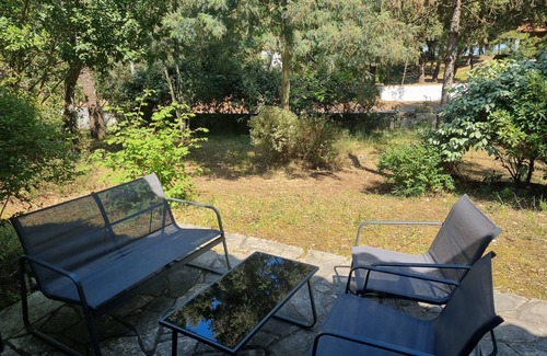 Boyardville House | House with large garden in an oyster farming site close to the beach and the golf course.