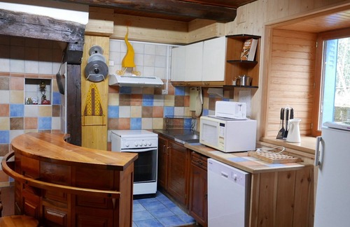 La Tour-dʼAuvergne House | House with 2 kitchen areas