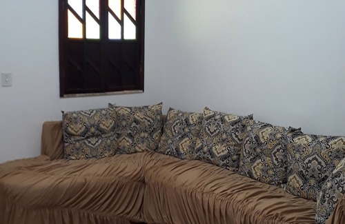 Entre Rios House | House with 3 bedrooms, 2 bathrooms, living room, kitchen, balcony and garage.