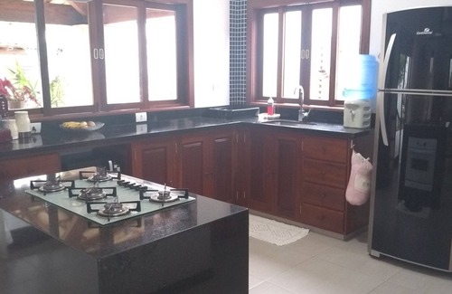 Portal das Artes House | House with 3 suites, swimming pool in a residential neighborhood, up to 7 people