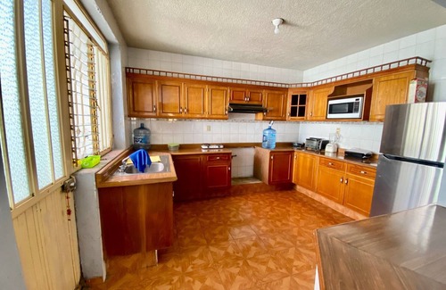 Uruapan House | House with 4 bedrooms for 12 people