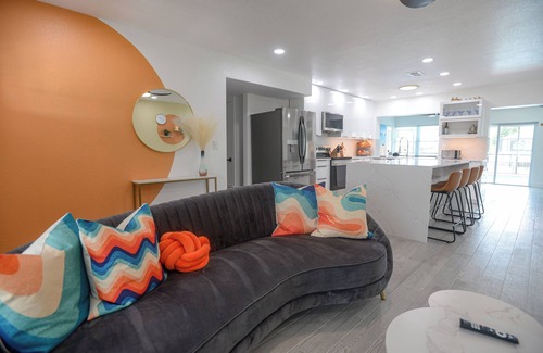 Edgewater House | House With A Boat - Boat, Heated Pool, Kayaks