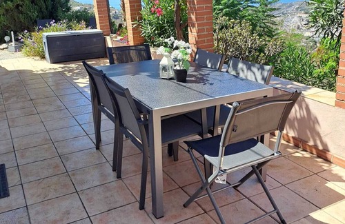 Torrox Cottage | House with a great sea view, pool, 14 minutes to the beach