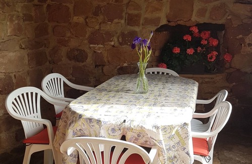 Salinas de Pisuerga Cottage | House with garden and barbecue, ideal for families with pets.