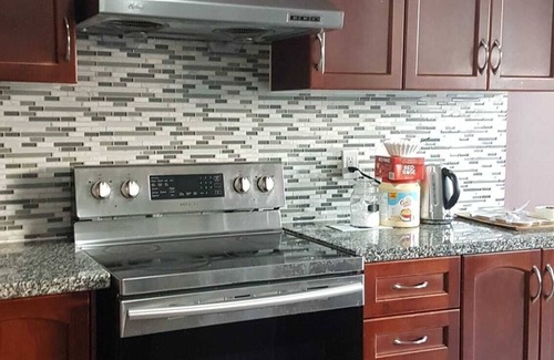 Brampton House | House with fast Wi-Fi 1Gbps/Workspace- 3bd+3bath GTA