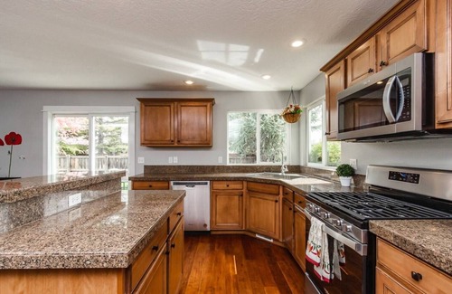 Meridian House | House with Fire Pit & Pool Access in NW Meridian