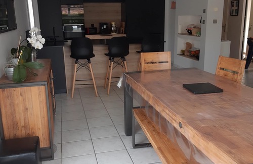 Saint-Cyr-sur-le-Rhone House | House with swimming pool, 4 bedrooms - 10 people