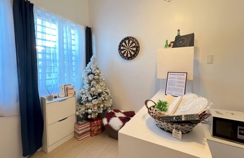 Angeles City House | house with free parking, just 7 minutes from the mall, secure gated community
