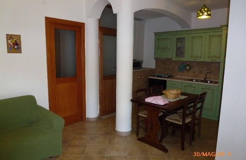 Torre delle Stelle House | House with garden in excellent location 500 meters from the sea only for two adults.