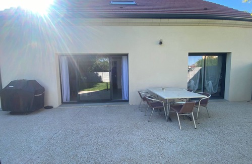 La Haute-Maison House | House with garden near Disneyland/parott world