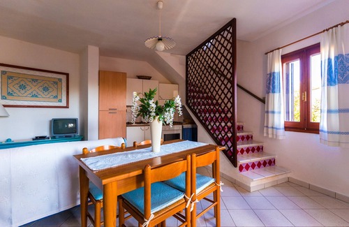Agrustos Apartment | House with garden 2 STEPS FROM THE SEA