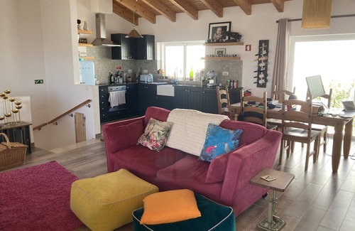 Salema House | House with garden, 3 minute walk to the Beach