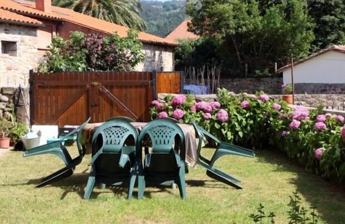 Viernoles House | House with garden and fireplace for 4 people (La casa de Consuelo 2)