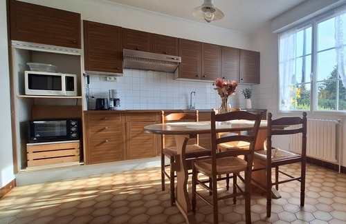 Kerlouet House | House with garden and sea view