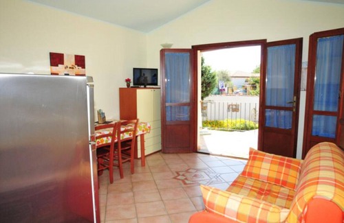 Arbatax Apartment | House with garden and porch 100 meters from the sea, free and equipped beach