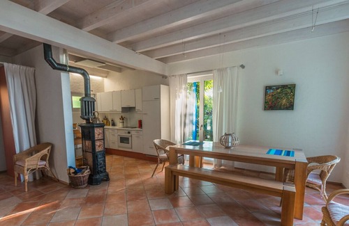 Lugnorre House | House with garden