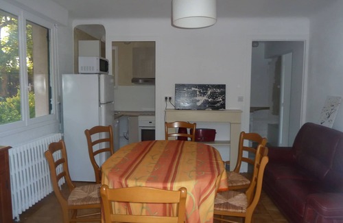 Boucau House | House with garden, close to the beach, the port and the river shuttle