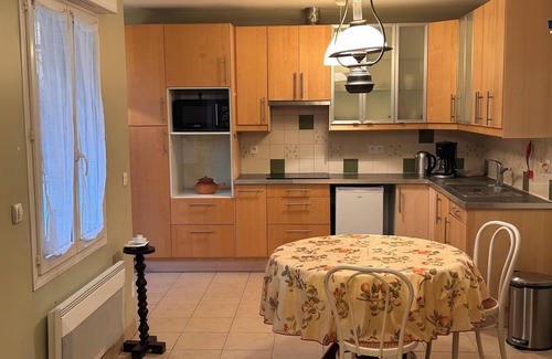 Thiais House | HOUSE WITH GARDEN 20 minutes from the center of Paris