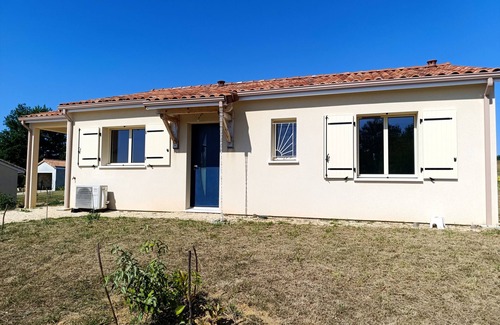 Nontron House | House with garden in Dordogne