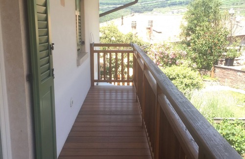Giovo House | House with garden in the middle of the terraced vineyards of the Cembra Valley